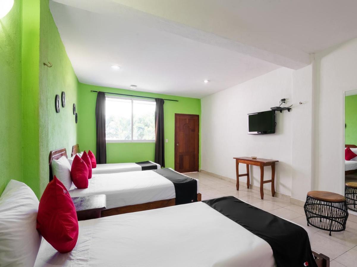 Capital O Hotel El Faisan Y El Venado Плая-дель-Кармен Экстерьер фото