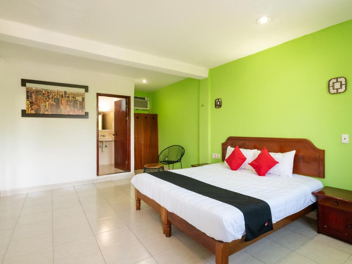Capital O Hotel El Faisan Y El Venado Плая-дель-Кармен Экстерьер фото